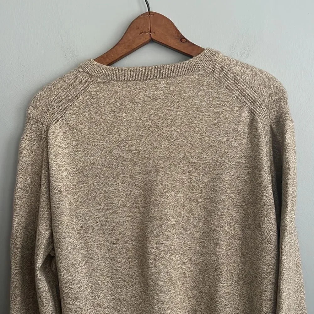 Banana Republic Men’s v neck cashmere blend tan sweater